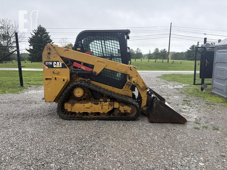 caterpillar-239d-image-1