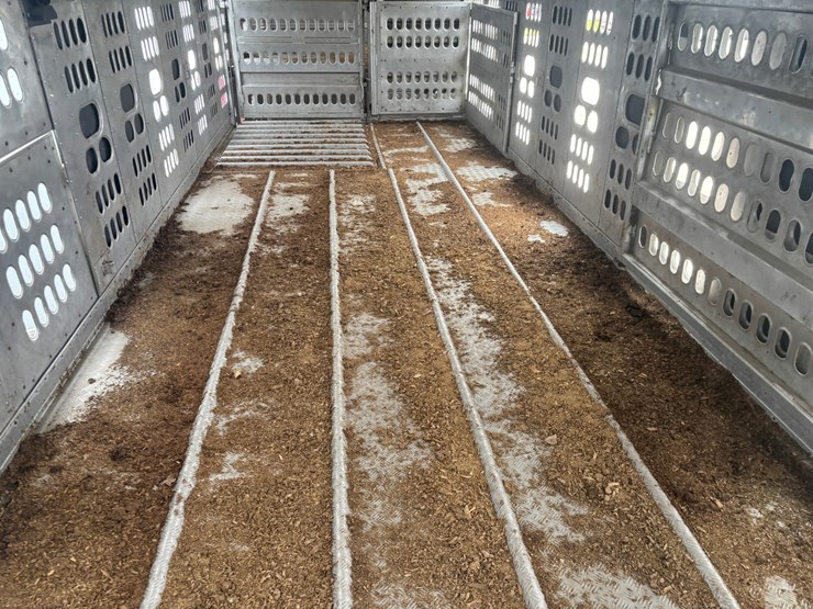 #2150-•-2017-barrett-53'-cattle-semi-trailer-image-36