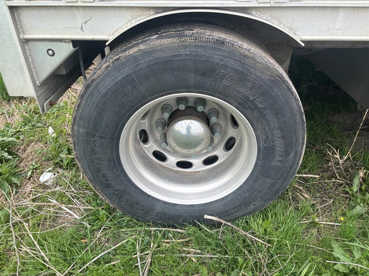 #2150-•-2017-barrett-53'-cattle-semi-trailer-image-87