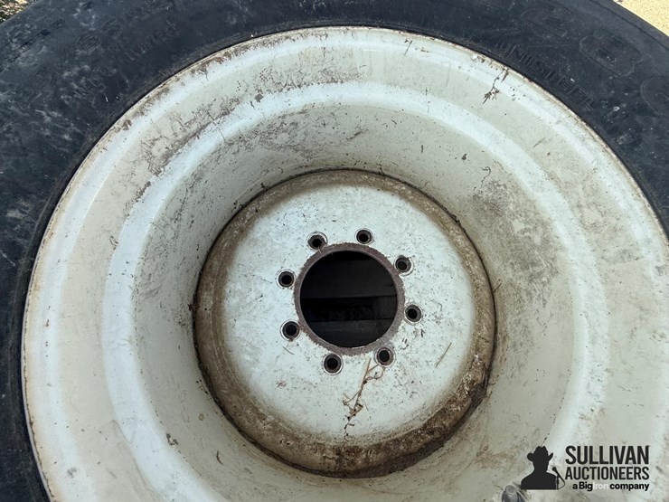 spare-brent-wagon-tire-&-rim-image-18