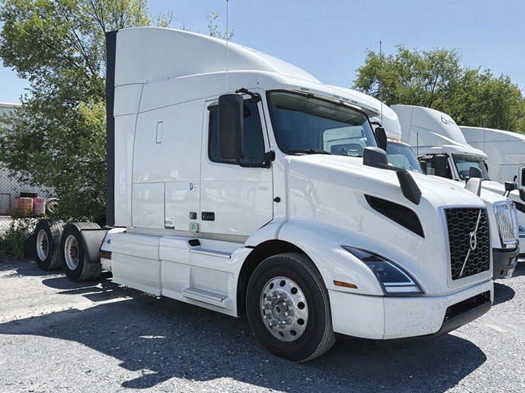 2020-volvo-vnr640-image-1