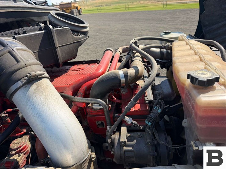 2016-kenworth-t680-image-57