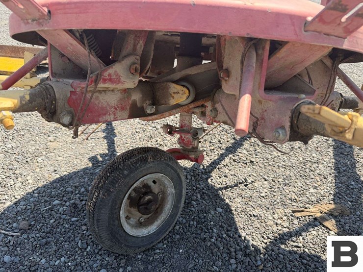 ford-254-rake-tedder-image-9