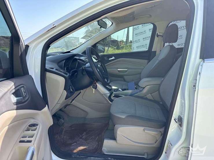 2013-ford-escape-image-11