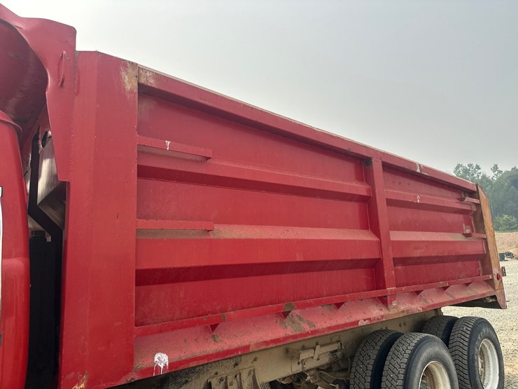 1997-mack-dm688s-image-19