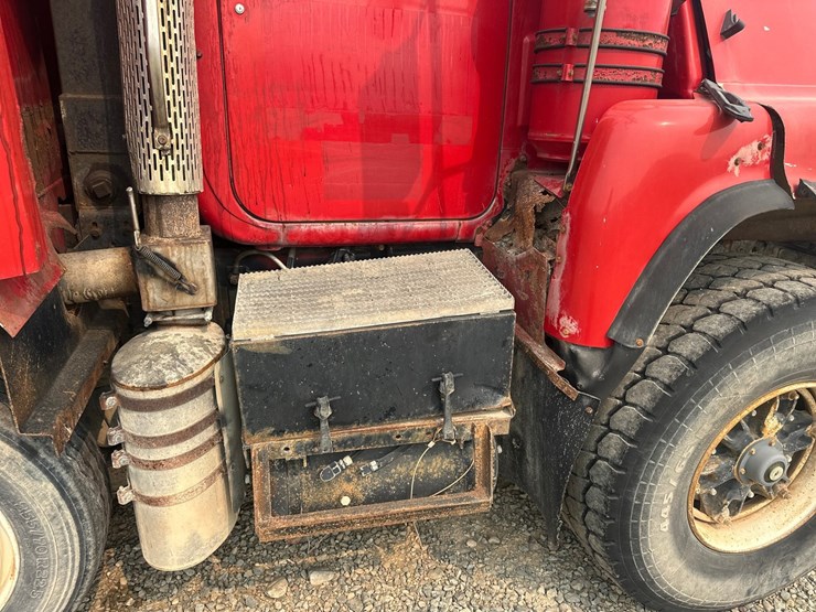 1997-mack-dm688s-image-15