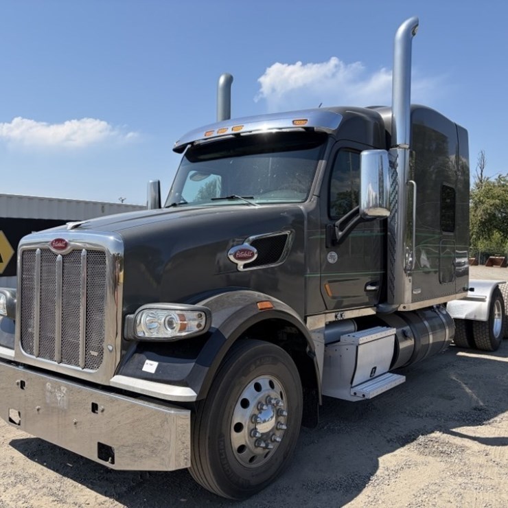 2021 PETERBILT 567