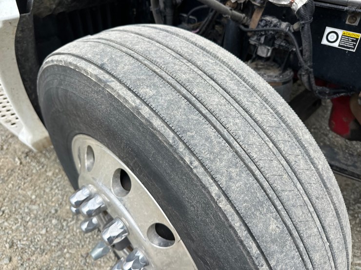 2014-kenworth-t660-image-77