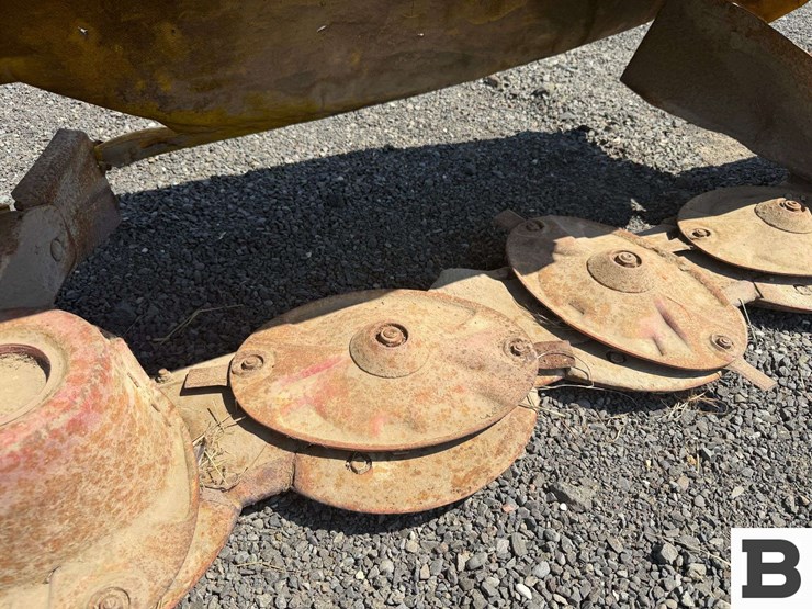 new-holland-nh442-disc-mower-image-5