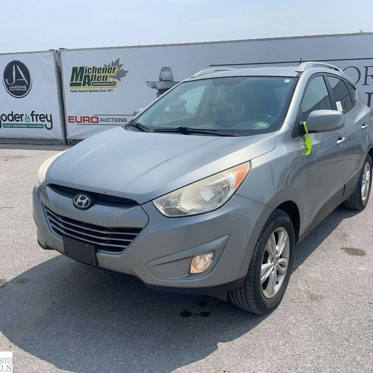 2010 HYUNDAI TUCSON