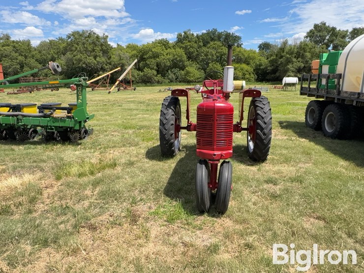farmall-h-2wd-tractor-image-2
