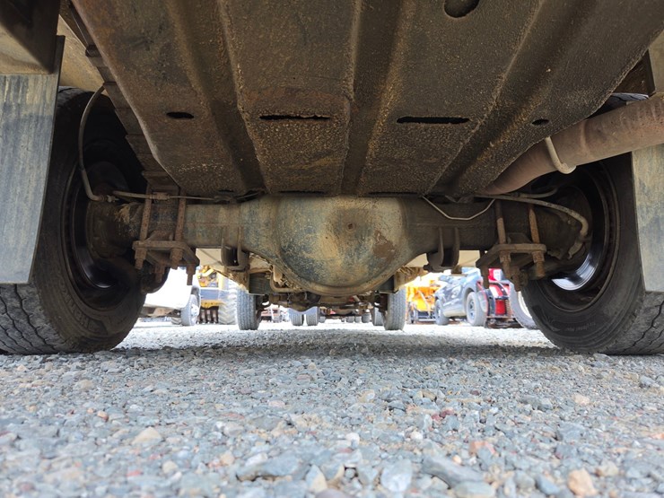 2001-ford-f550-image-39
