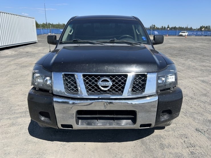 2012-nissan-titan-image-8