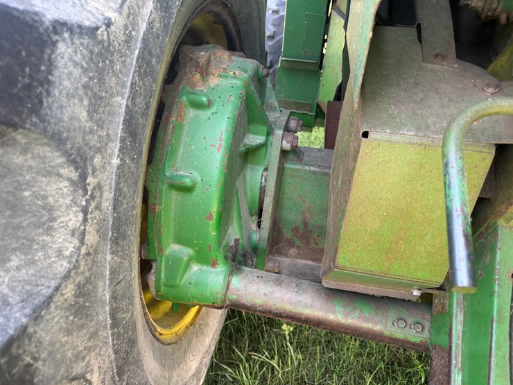 1990-john-deere-9600-image-16