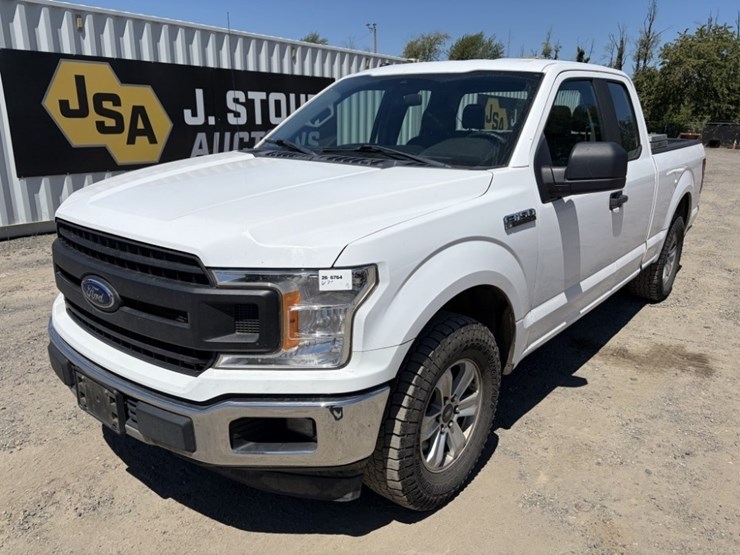 2019-ford-f150-xl-image-1