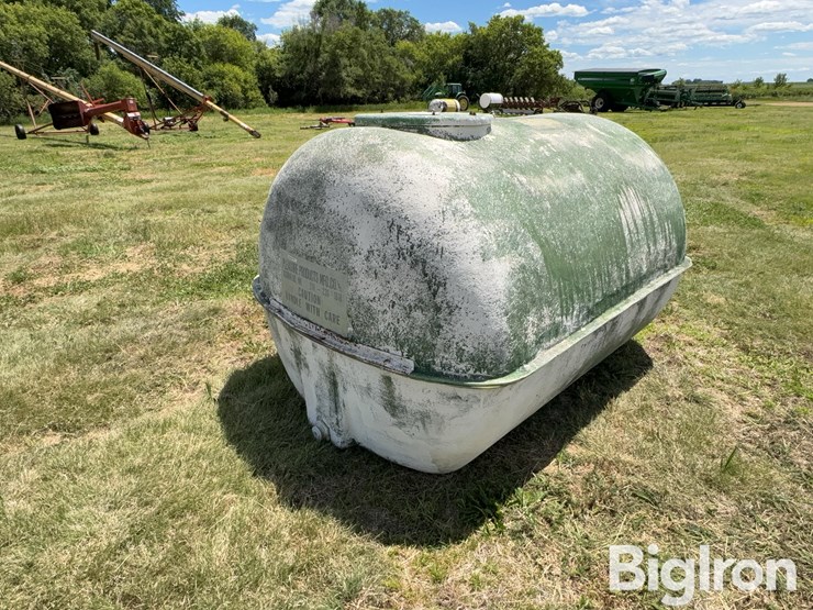 pleasure-products-1000-gal-fiberglass-water-tank-image-1
