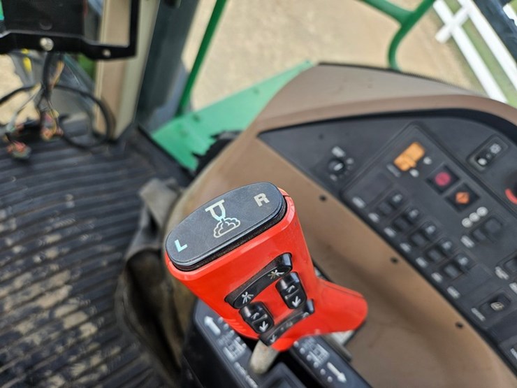 john-deere-4700-image-76