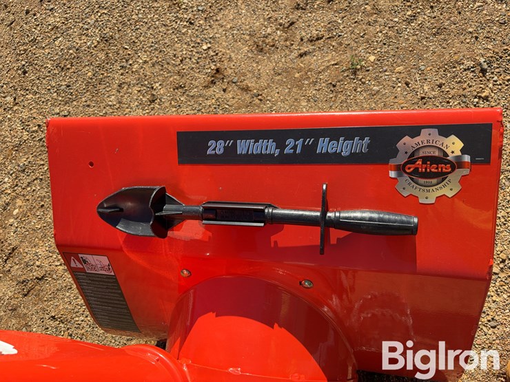 ariens-deluxe-28-snow-blower-image-13