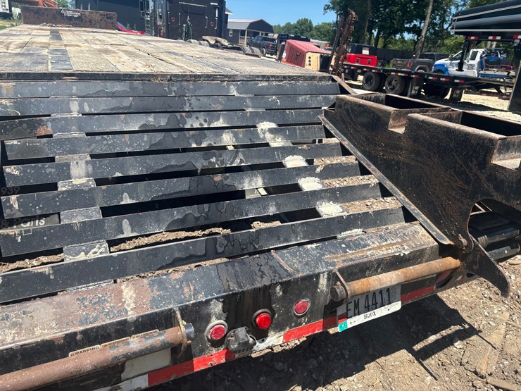 #2252-•-2008-maurer-manufacturing-53'-step-deck-semi-trailer-image-16
