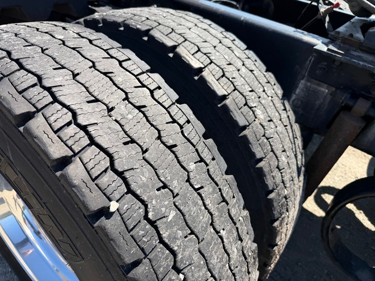 2018-kenworth-t680-image-72