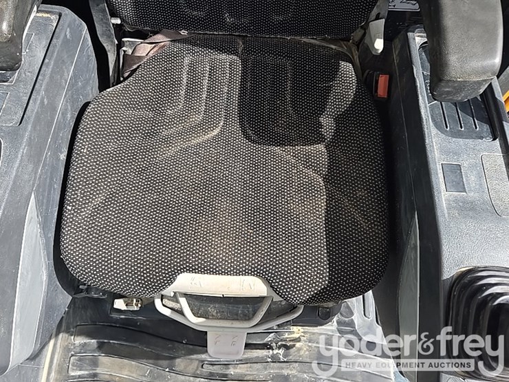 hyundai-hx260l-image-72