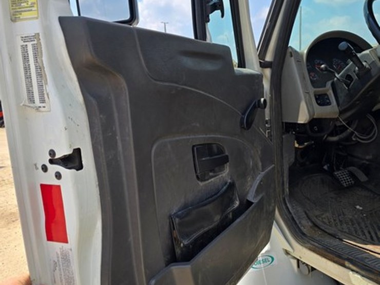 2010-international-durastar-4400-image-31