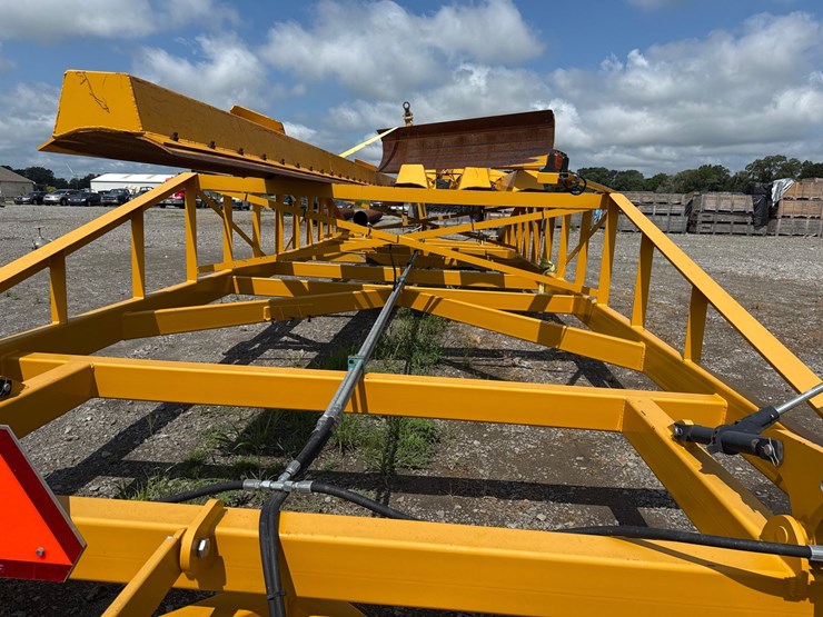 #421-•-hughes-ll2035-20'x35'-land-leveler-inv#-42746-image-10