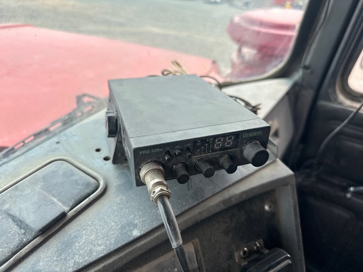 1997-mack-dm688s-image-31
