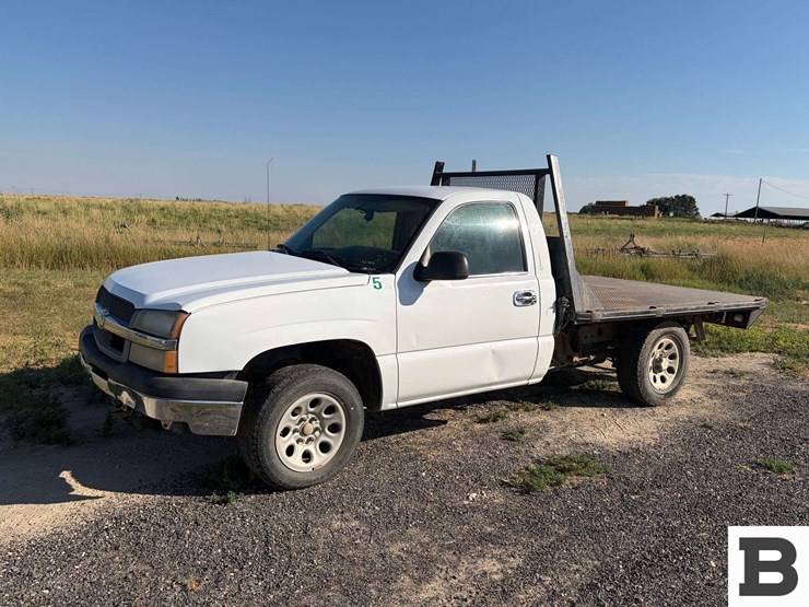 2005-chevrolet-silverado-1500-image-1