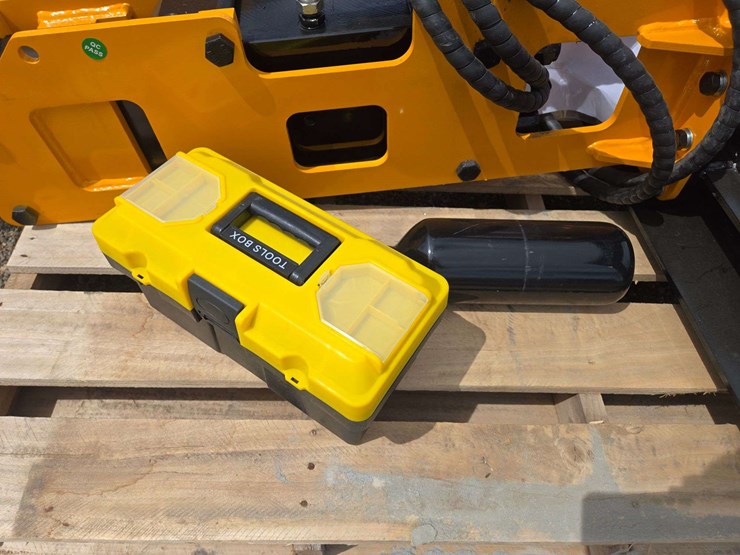 future-ft-p680-skid-steer-breaker-image-5