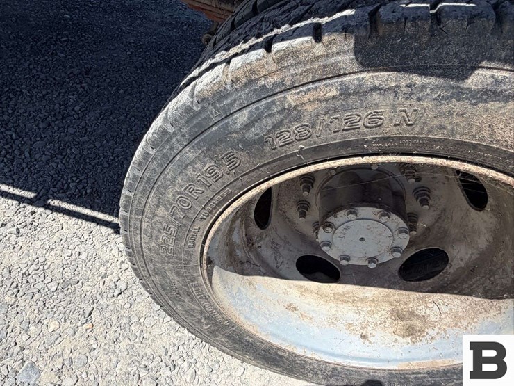 2012-ford-f450-image-12