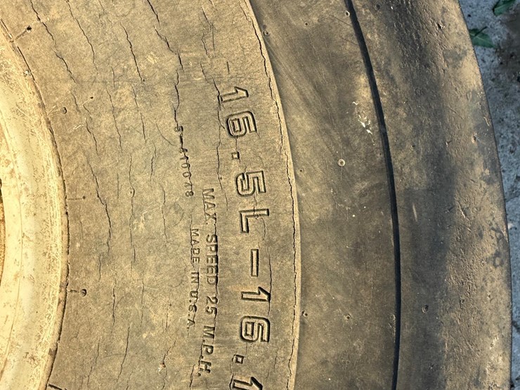 16.5l-16.1-tires-&-rims-image-14