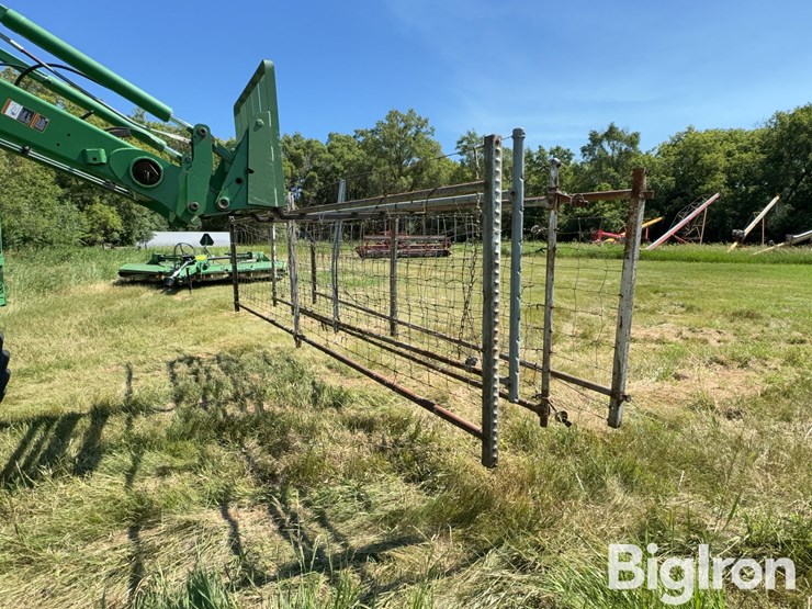 14/16-steel-livestock-gates-image-5