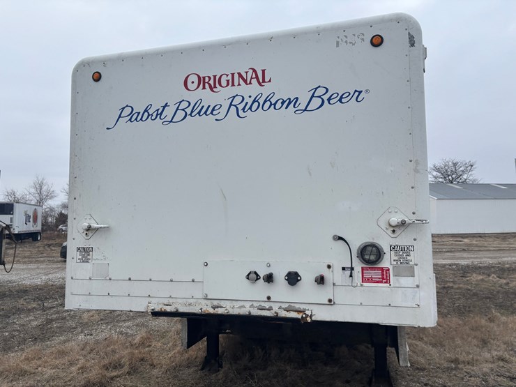 2001-hackney-beverage-trailer-image-6