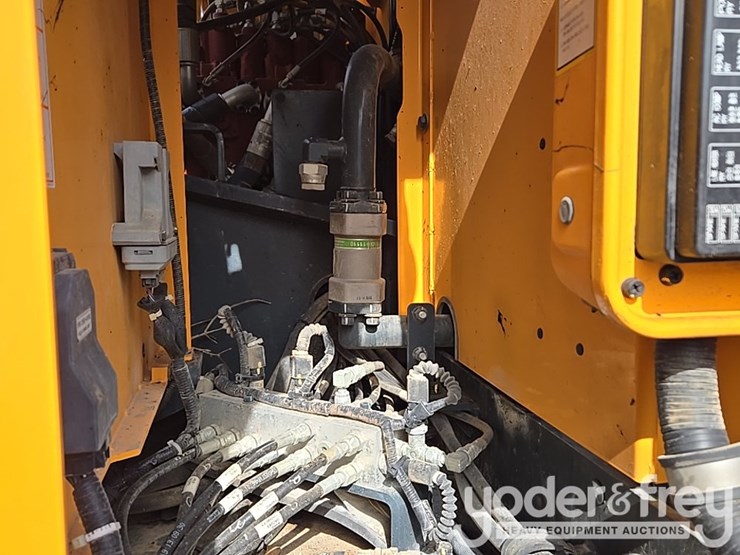 hyundai-hx260l-image-39
