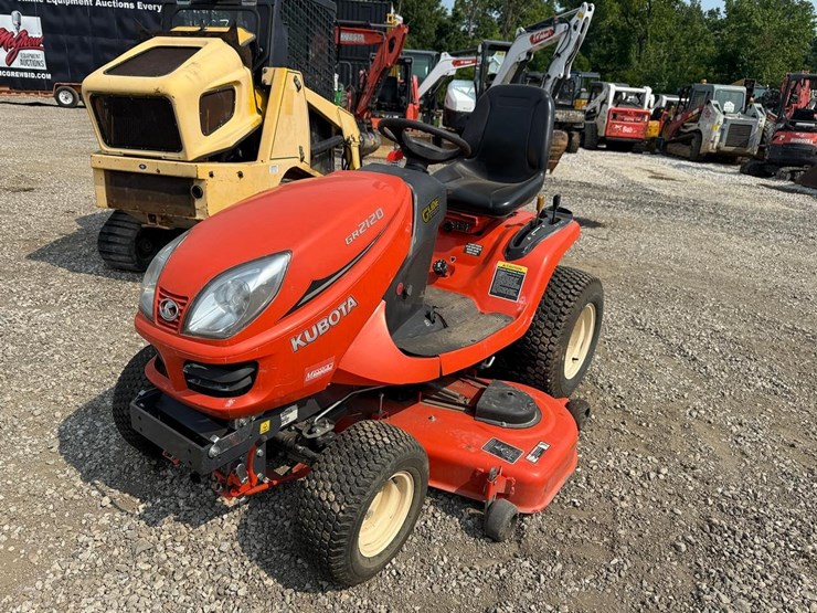 kubota-gr2120-image-8
