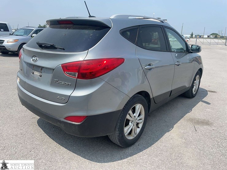 2010-hyundai-tucson-image-5