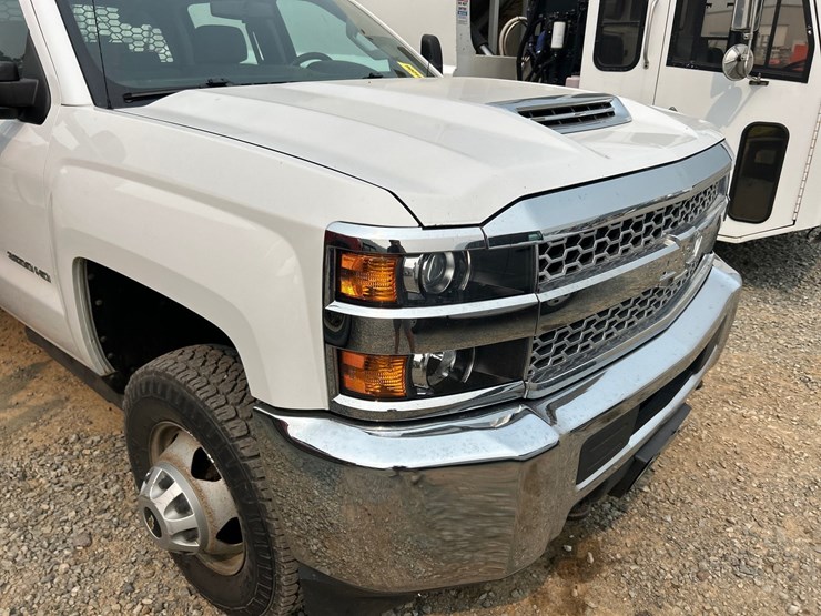 2019-chevrolet-silverado-3500hd-image-9