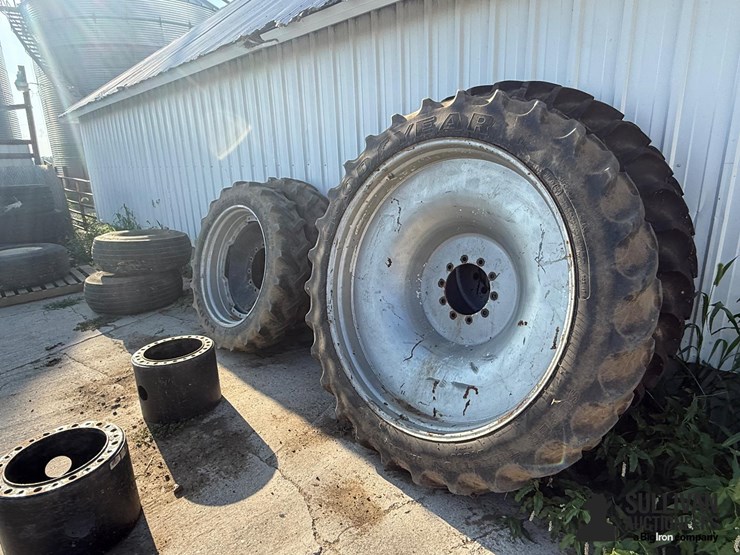 case-ih-magnum-245-image-1
