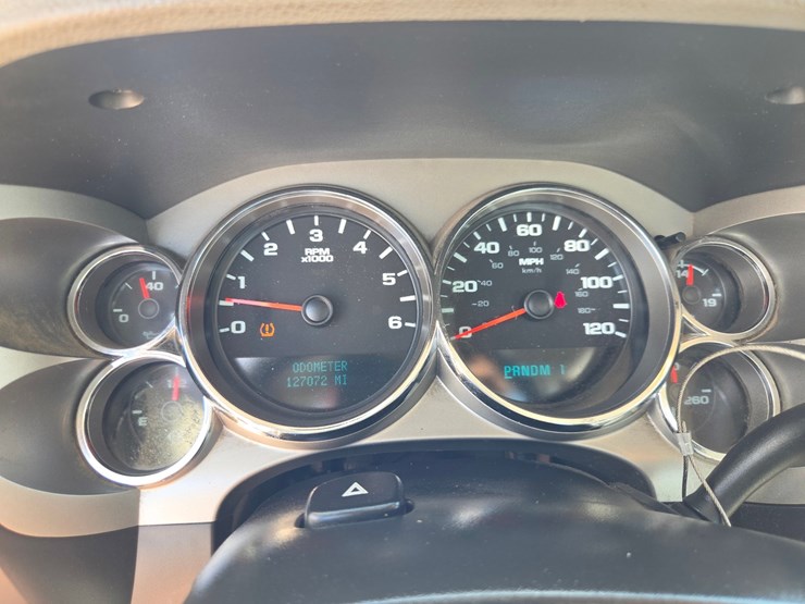 2011-chevrolet-2500-image-50