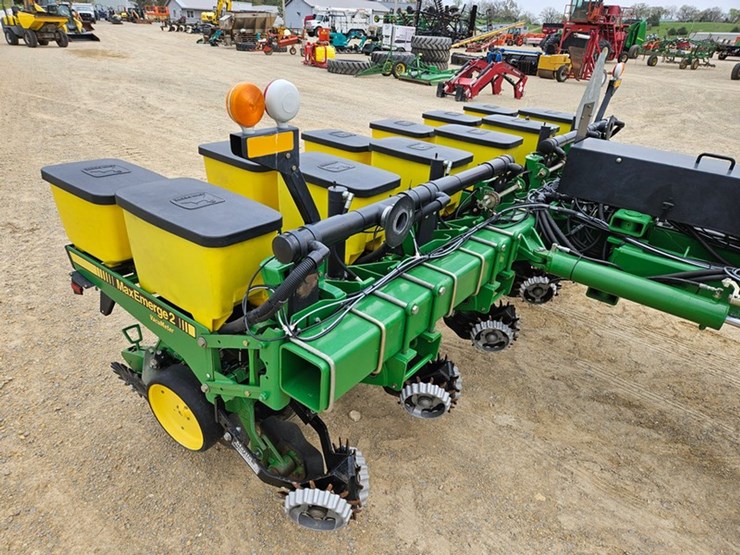 john-deere-7200-image-49