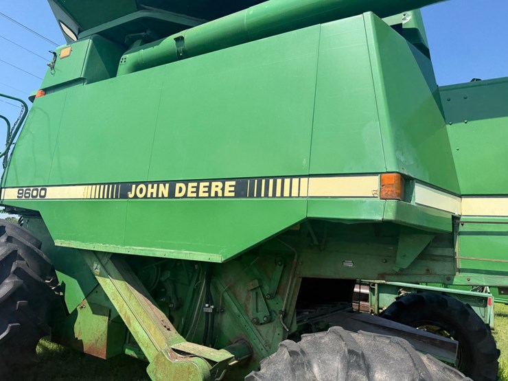 1990-john-deere-9600-image-25