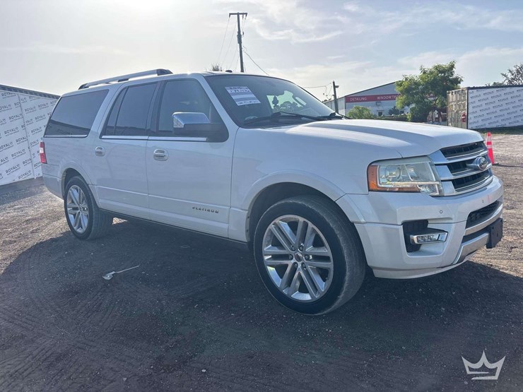 2015-ford-expedition-platinum-image-2