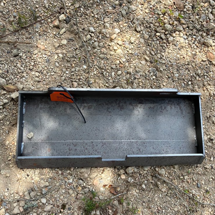 #9998 • Mini skid steer plate