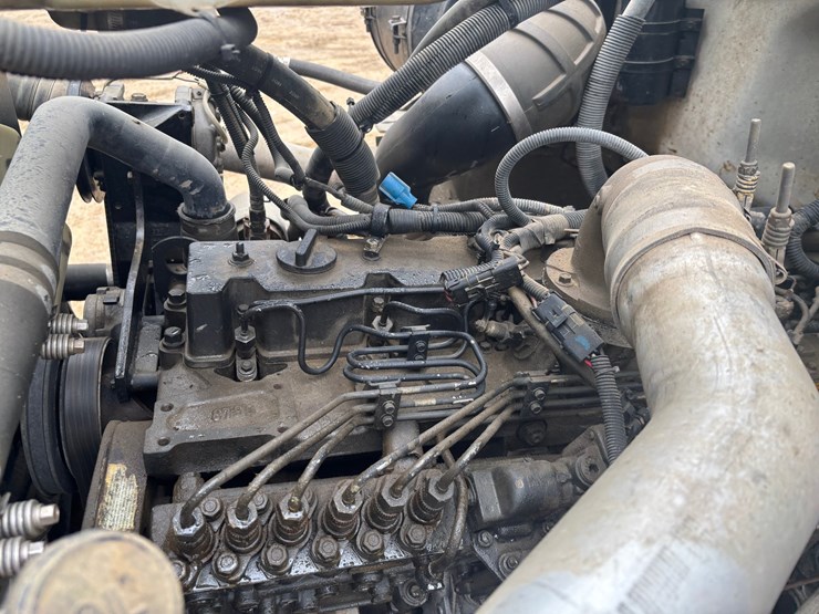 1997-ford-lt8000-image-25