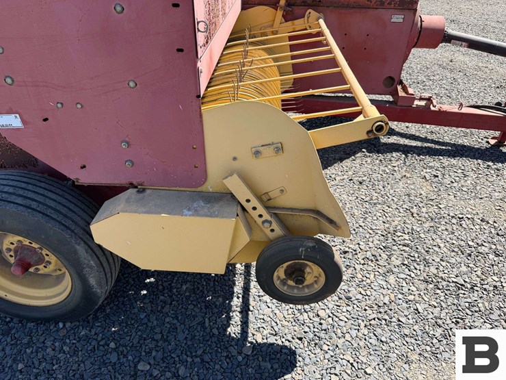1975-massey-ferguson-235-image-27