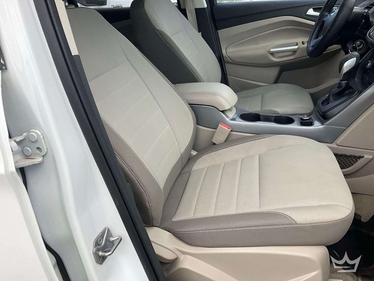 2016-ford-escape-image-21