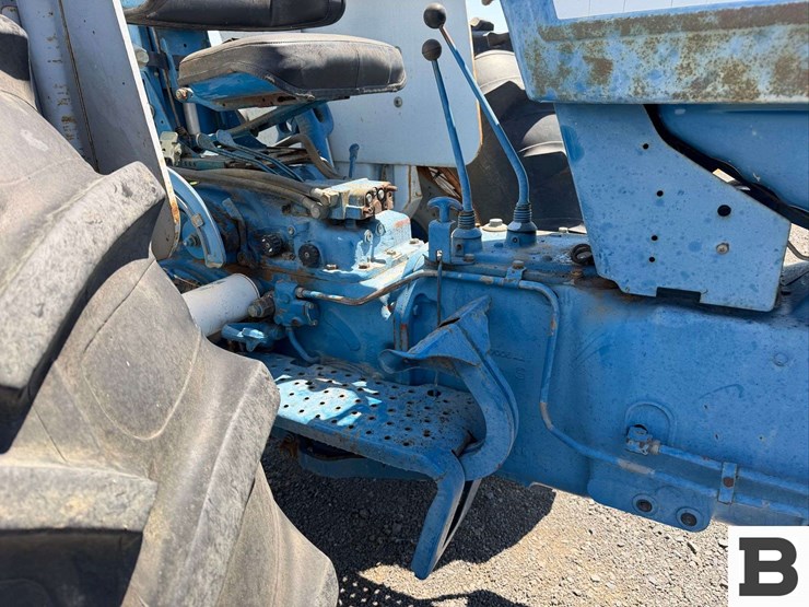 ford-tractor-image-12