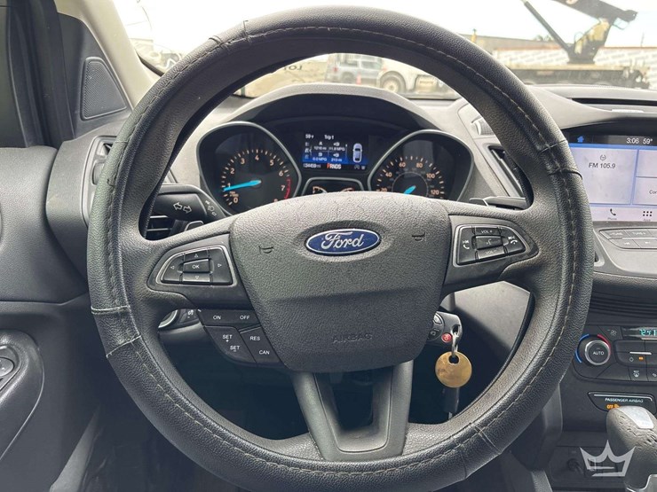 2017-ford-escape-image-12