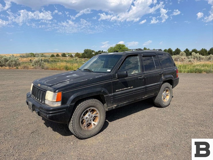 1997-jeep-grand-cherokee-image-2